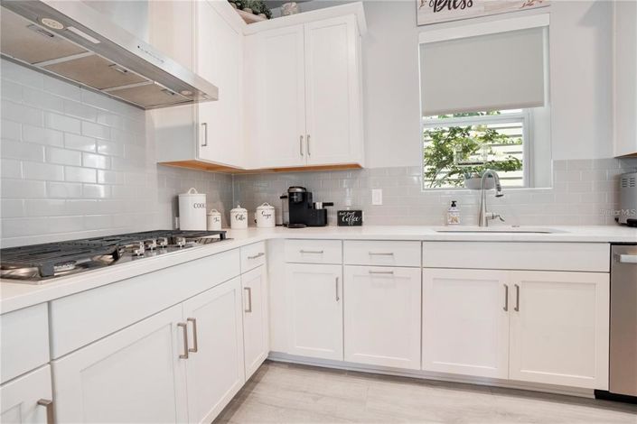 Image No.42-4 Bed House for sale