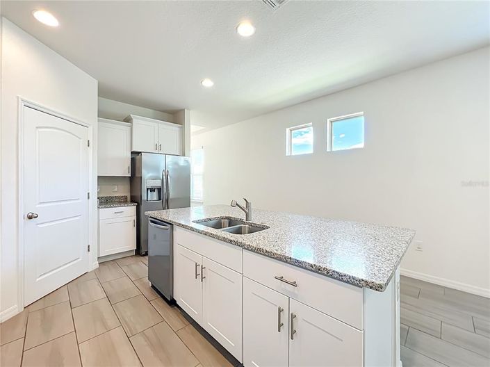 Image No.17-3 Bed House for sale