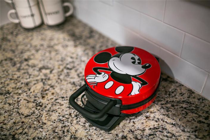 Image No.11-5 Bed Townhouse for sale