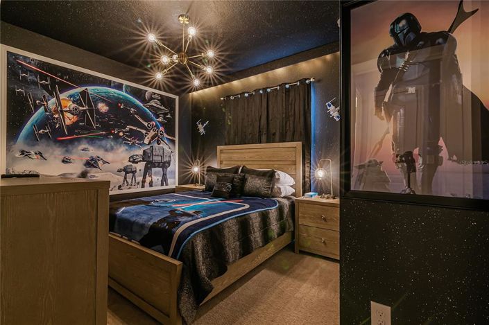 Image No.19-5 Bed Townhouse for sale