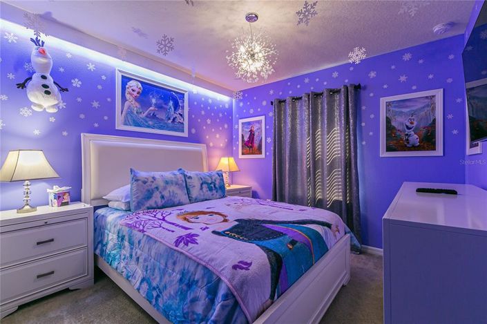 Image No.37-5 Bed Townhouse for sale