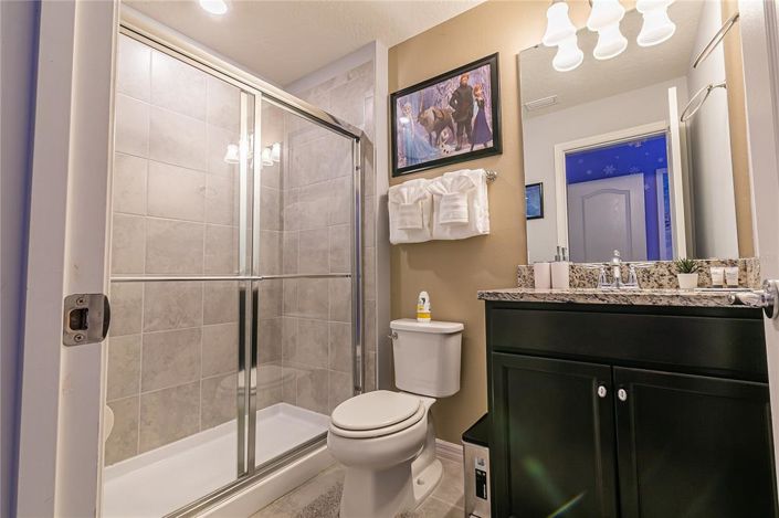 Image No.42-5 Bed Townhouse for sale