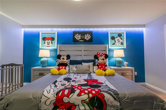 Image No.44-5 Bed Townhouse for sale