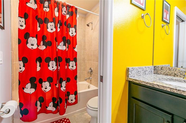 Image No.56-5 Bed Townhouse for sale