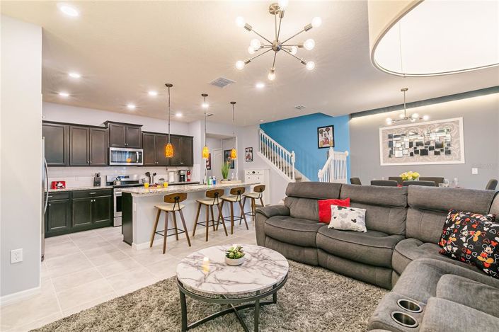 Image No.6-5 Bed Townhouse for sale