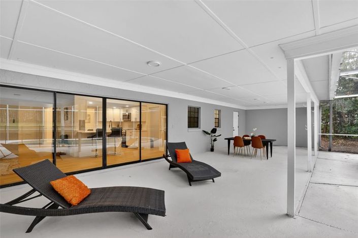 Image No.22-4 Bed House for sale