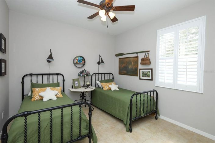 Image No.15-4 Bed House for sale