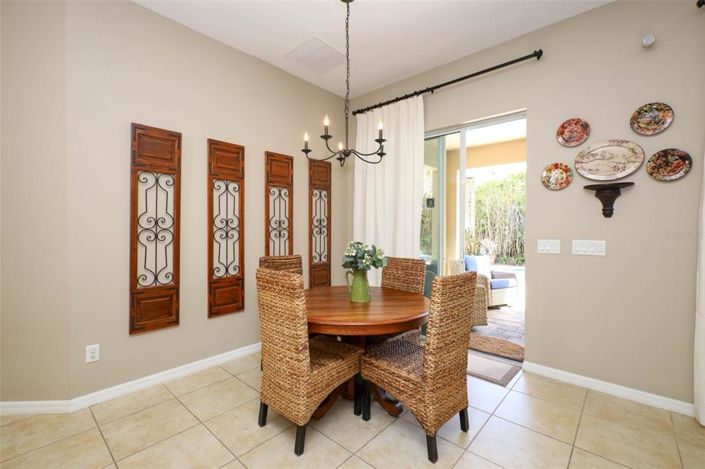 Image No.21-4 Bed House for sale