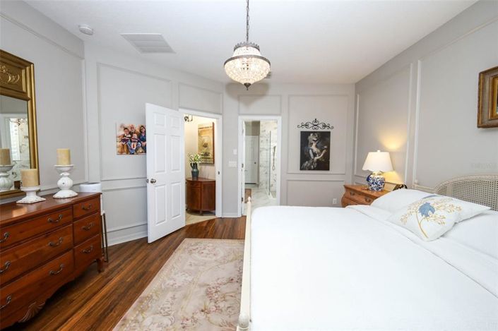 Image No.30-4 Bed House for sale