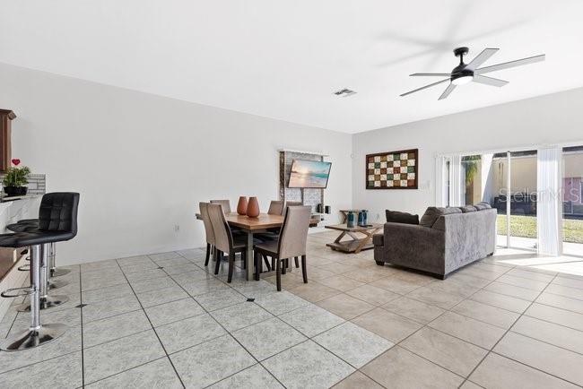 Image No.13-3 Bed Townhouse for sale