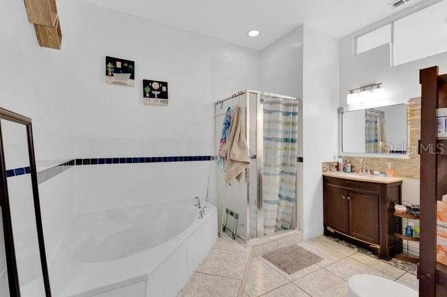 Image No.21-3 Bed Townhouse for sale