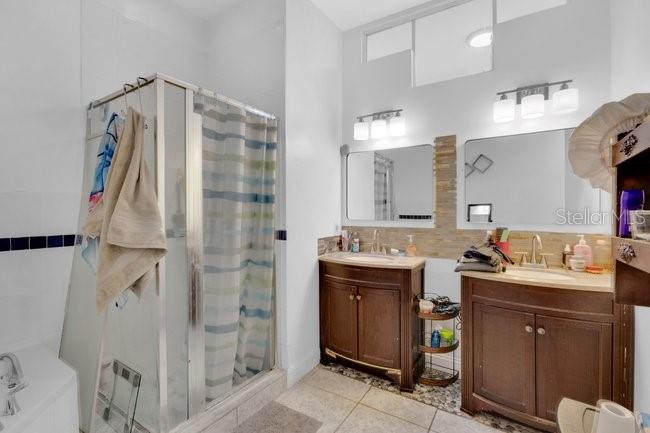 Image No.22-3 Bed Townhouse for sale