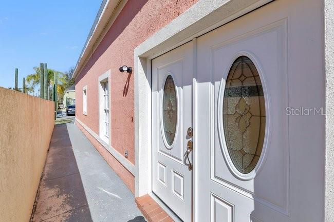 Image No.9-3 Bed Townhouse for sale