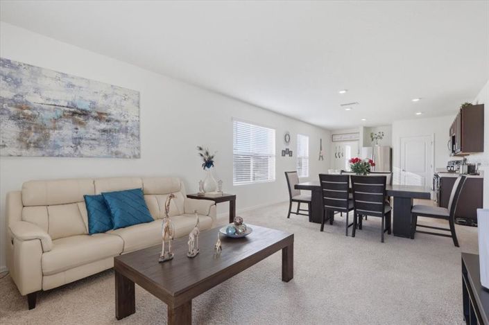 Image No.19-3 Bed House for sale