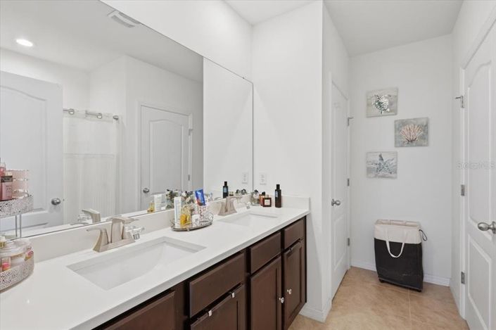 Image No.28-3 Bed House for sale