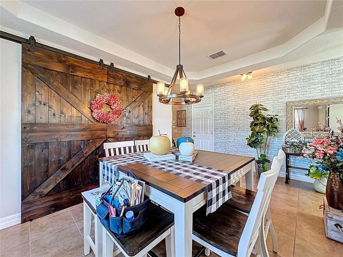 Image No.15-3 Bed House for sale