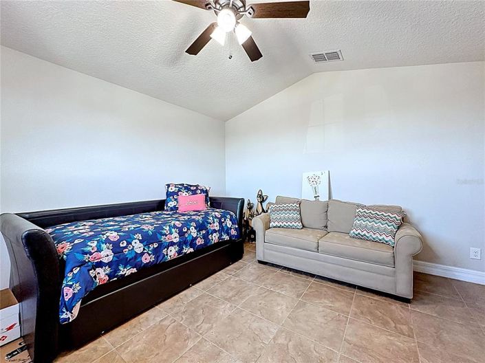 Image No.41-3 Bed House for sale