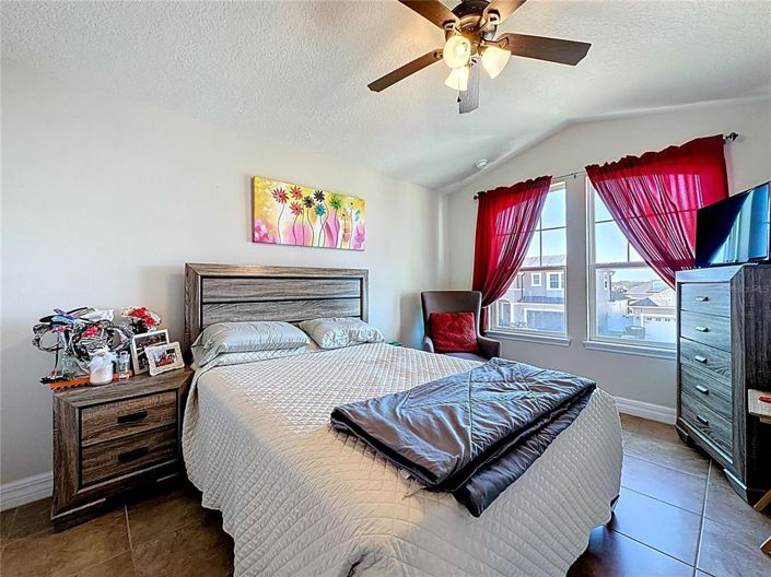 Image No.43-3 Bed House for sale