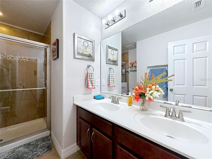 Image No.49-3 Bed House for sale