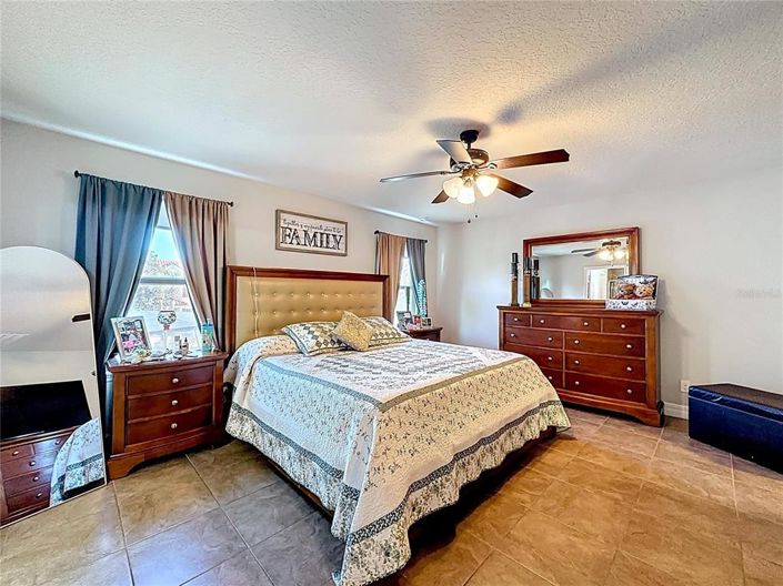 Image No.51-3 Bed House for sale