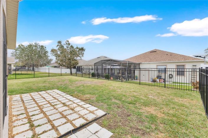 Image No.15-3 Bed House for sale