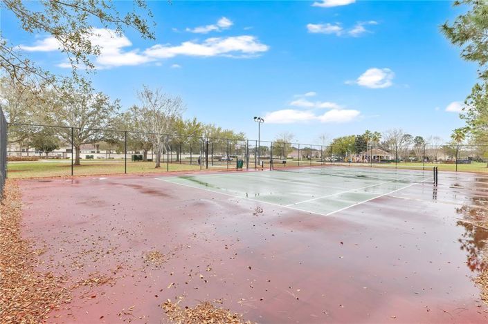 Image No.21-3 Bed House for sale