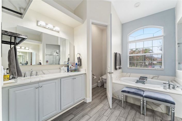 Image No.14-4 Bed House for sale