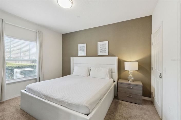 Image No.17-4 Bed Townhouse for sale