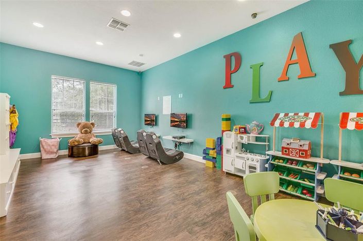 Image No.48-4 Bed Townhouse for sale