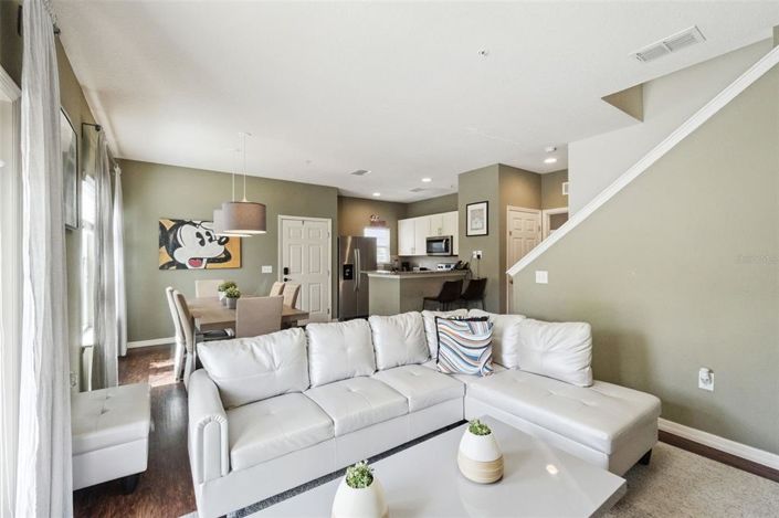 Image No.6-4 Bed Townhouse for sale