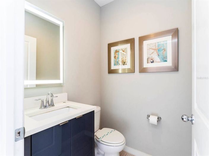 Image No.19-4 Bed Townhouse for sale