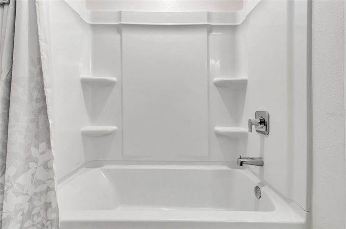 Image No.19-3 Bed House for sale