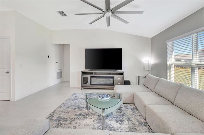 Image No.4-3 Bed House for sale