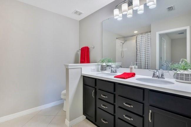 Image No.28-3 Bed Townhouse for sale