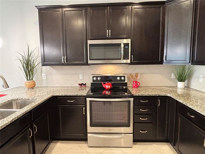 Image No.3-3 Bed Townhouse for sale