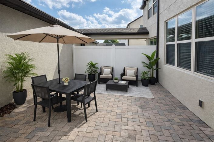 Image No.31-3 Bed Townhouse for sale