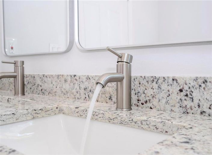 Image No.10-3 Bed House for sale