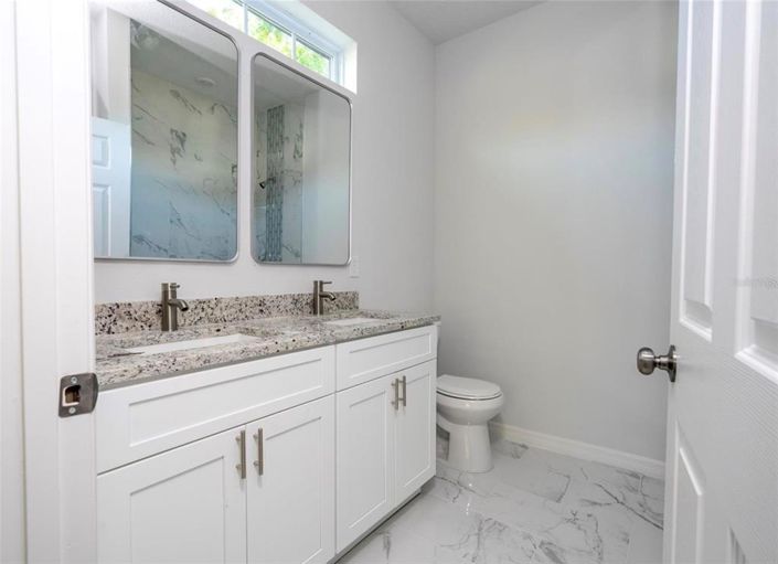 Image No.22-3 Bed House for sale