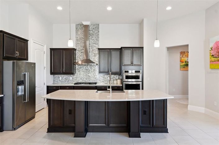 Image No.18-4 Bed House for sale