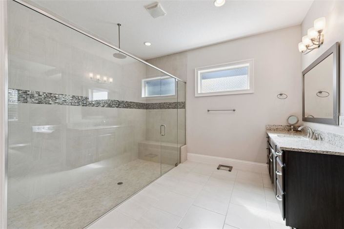 Image No.29-4 Bed House for sale