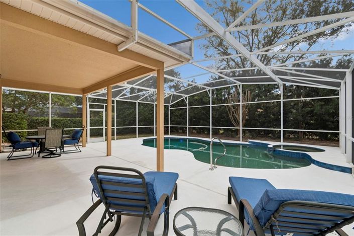 Image No.37-5 Bed House for sale