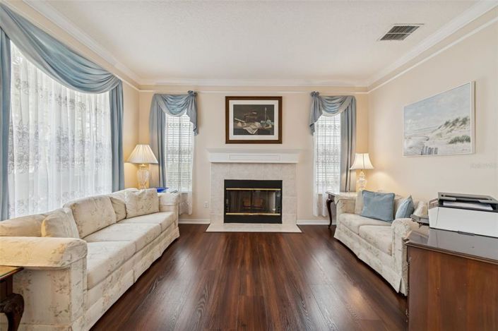 Image No.4-5 Bed House for sale