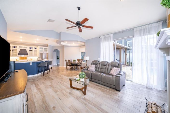 Image No.14-4 Bed House for sale