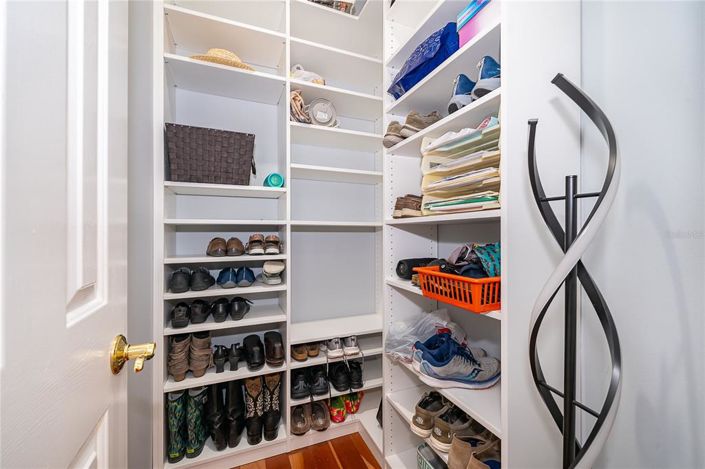 Image No.22-4 Bed House for sale