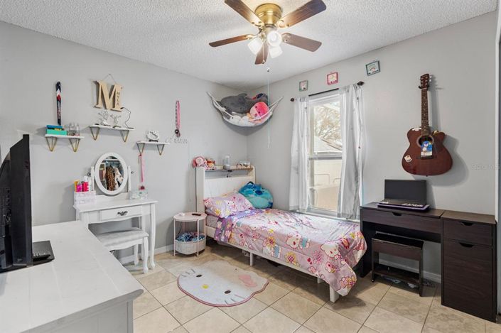 Image No.15-3 Bed House for sale