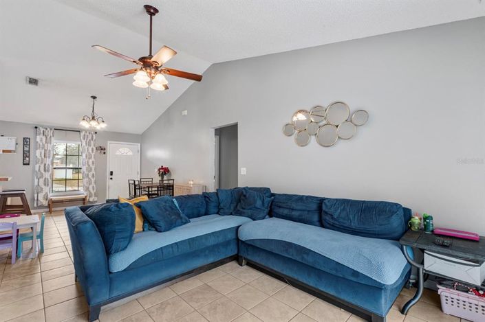 Image No.9-3 Bed House for sale