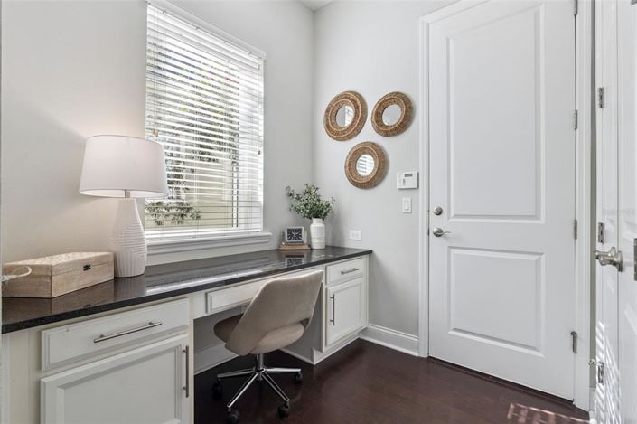 Image No.10-3 Bed House for sale