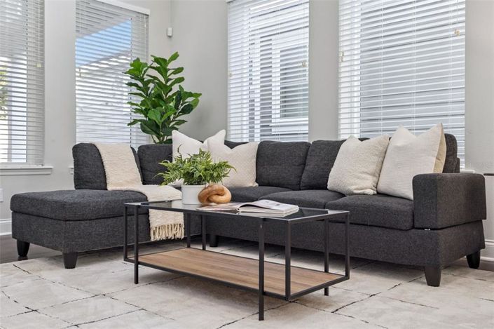 Image No.16-3 Bed House for sale