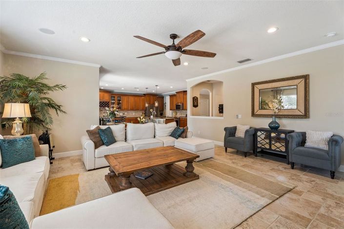 Image No.10-4 Bed House for sale