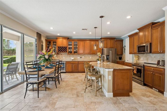 Image No.19-4 Bed House for sale